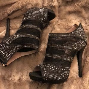 ‼️💟SALE💟ORIG $60 open toe heel booties UNDR $20!